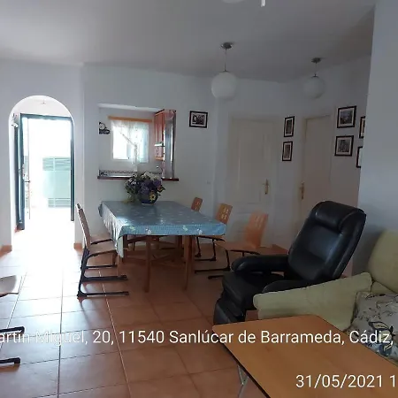 Apartment Bajo Con Terraza Piscina Y Jardin *