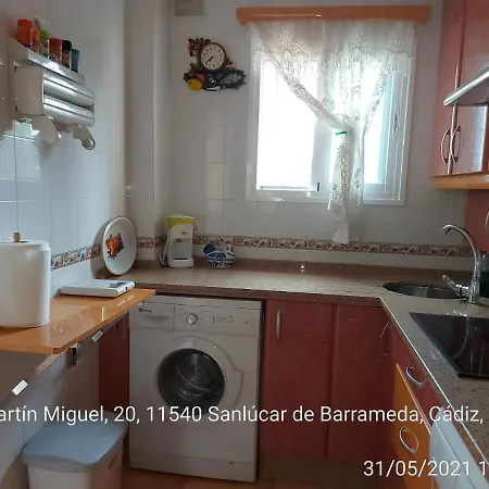 Bajo Con Terraza Piscina Y Jardin