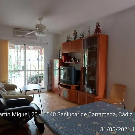 Bajo Con Terraza Piscina Y Jardin Sanlucar de Barrameda